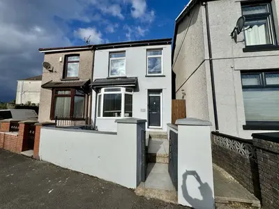 Willow Cottage, Troedyrhiw, CF48