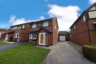 Greengates Crescent, Little Neston, CH64