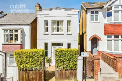 Osborne Road, BN1