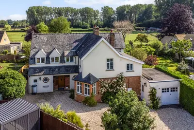 Rissington Road, Bourton-on-the-Water, Cheltenham, Gloucestershire, GL54 2DX