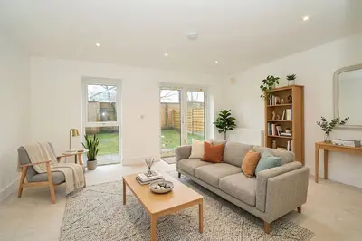 Albion Hall Place, Farnworth / Kearsley, BL4