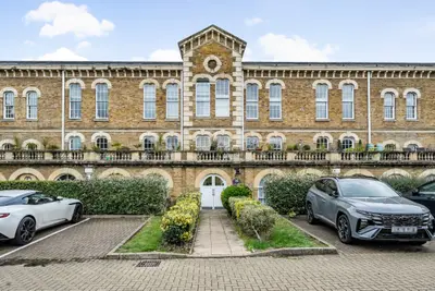 Royal Drive, London, N11