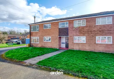 Sherwood Road, Wollaston, DY8