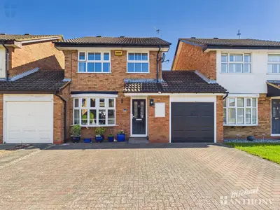 Patrick Way, Aylesbury, HP21 9XH