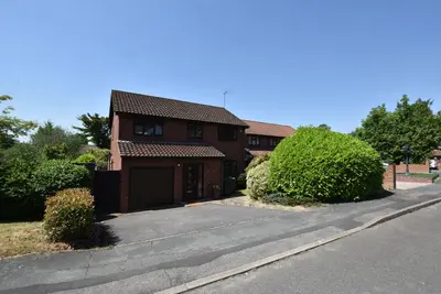 Berkeley Crescent, Frimley, Camberley, GU16 8YN