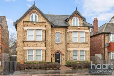 Brighton Road, South Croydon, CR2