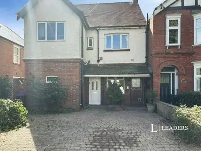 St. Michaels Road, Worthing, BN11