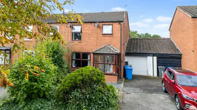 Yates Close, Great Sankey, Warrington, Warrington, WA5 1XH