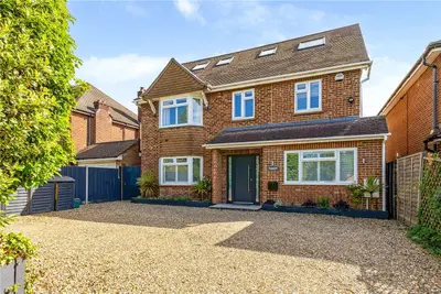 Marlow Road, Bourne End, Buckinghamshire, SL8 5NL