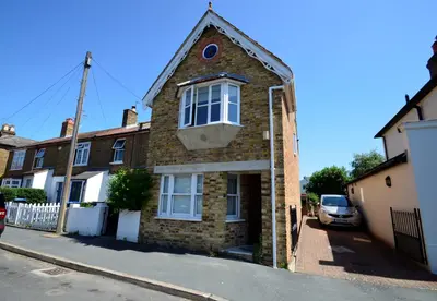 Alexandra Road, Englefield Green