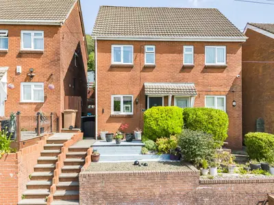 Upper Brynhyfryd Terrace, Senghenydd, Caerphilly, CF83 4GL