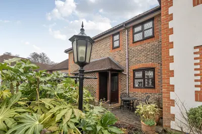 New Road, Midhurst, GU29