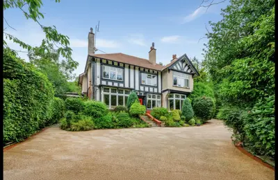 Granville Park, Aughton, L39