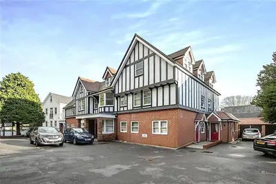 Charminster Road, Bournemouth, BH8