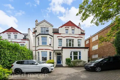 Brighton Road, Sutton, SM2