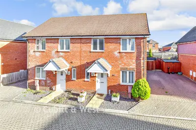 Longcroft Way, Havant, PO9