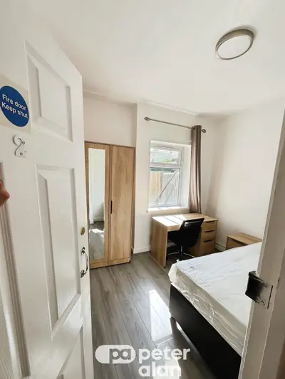 Colum Road, Cardiff, CF10