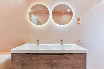 8c Lewin Road, London