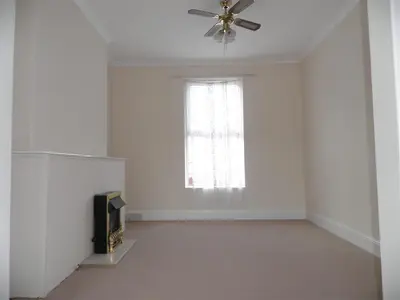 Wesley Place, Peverell, PL3