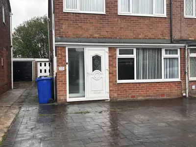 Carlisle Crescent, Ashton-Under-Lyne, OL6
