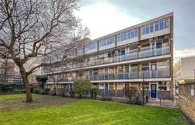 Churchill Gardens, London, SW1V