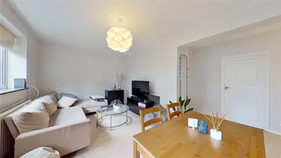 Orlando Road, London, SW4