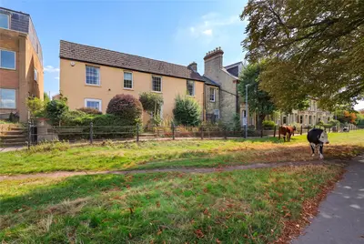 North Terrace, Cambridge, CB5