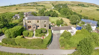 Tong Lane, Bacup