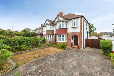 The Hollands, Worcester Park, KT4