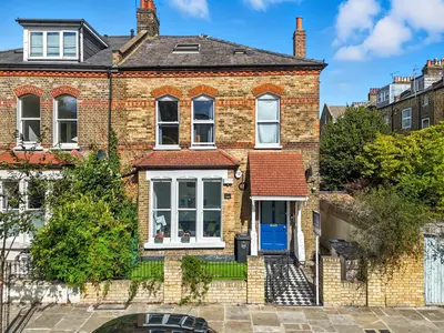 Finsbury Park Road, London, N4