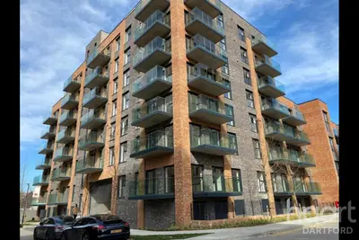 James Smith Court, DA1