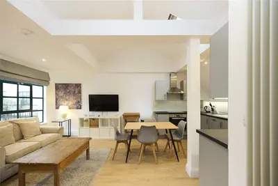 Hurlingham Road, London, SW6