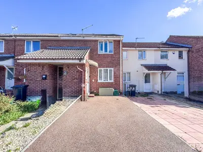 Oaktree Crescent, Bradley Stoke, BS32