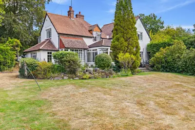 Stream Cottage Stream Park, East Grinstead, East Grinstead, RH19 1QN