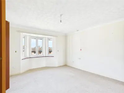 Swan Court, Mistley, CO11