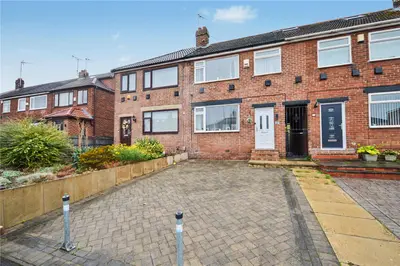 Blakeney Grove, Leeds, LS10