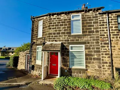 North Terrace, Yeadon, LS19