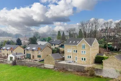 Long Croft View, Upper Batley WF17 0AE