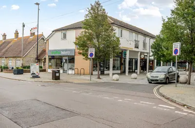North Road, Lancing, BN15