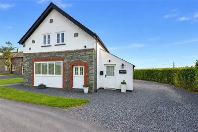 Gorad Road, Gorad, LL65