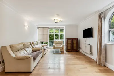 Keble Place, Barnes, SW13
