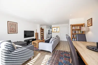 24 Dongola Road, London