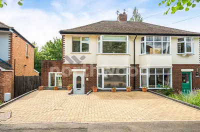 Broadway Grove, St Johns, WR2