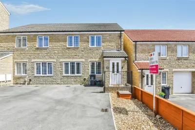 Lily Road, Frome