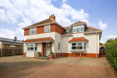 Victoria Road, Wilton, Salisbury, Wiltshire, SP2 0DY