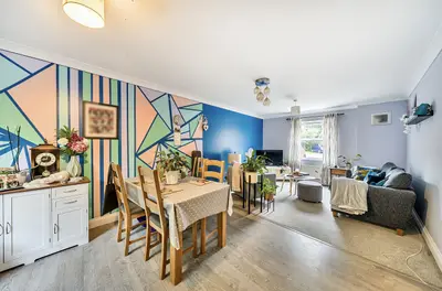 Waleron Road, Fleet, GU51