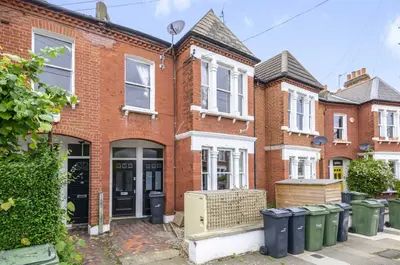 Tenham Avenue, SW2
