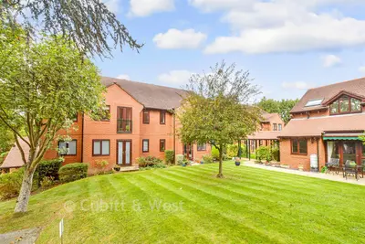 London Road, Uckfield, TN22