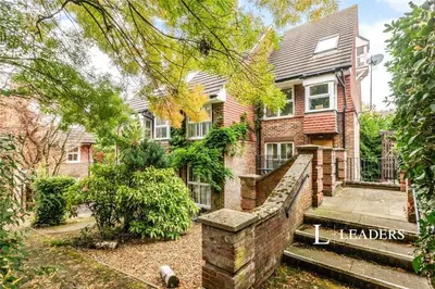 Windmill Rise, Kingston upon Thames, KT2