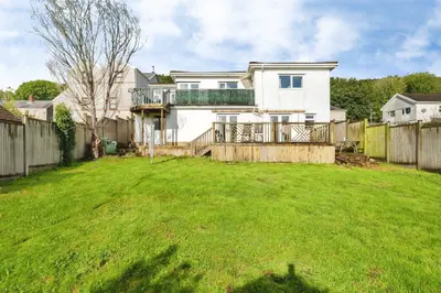 New Road, Swansea, SA8